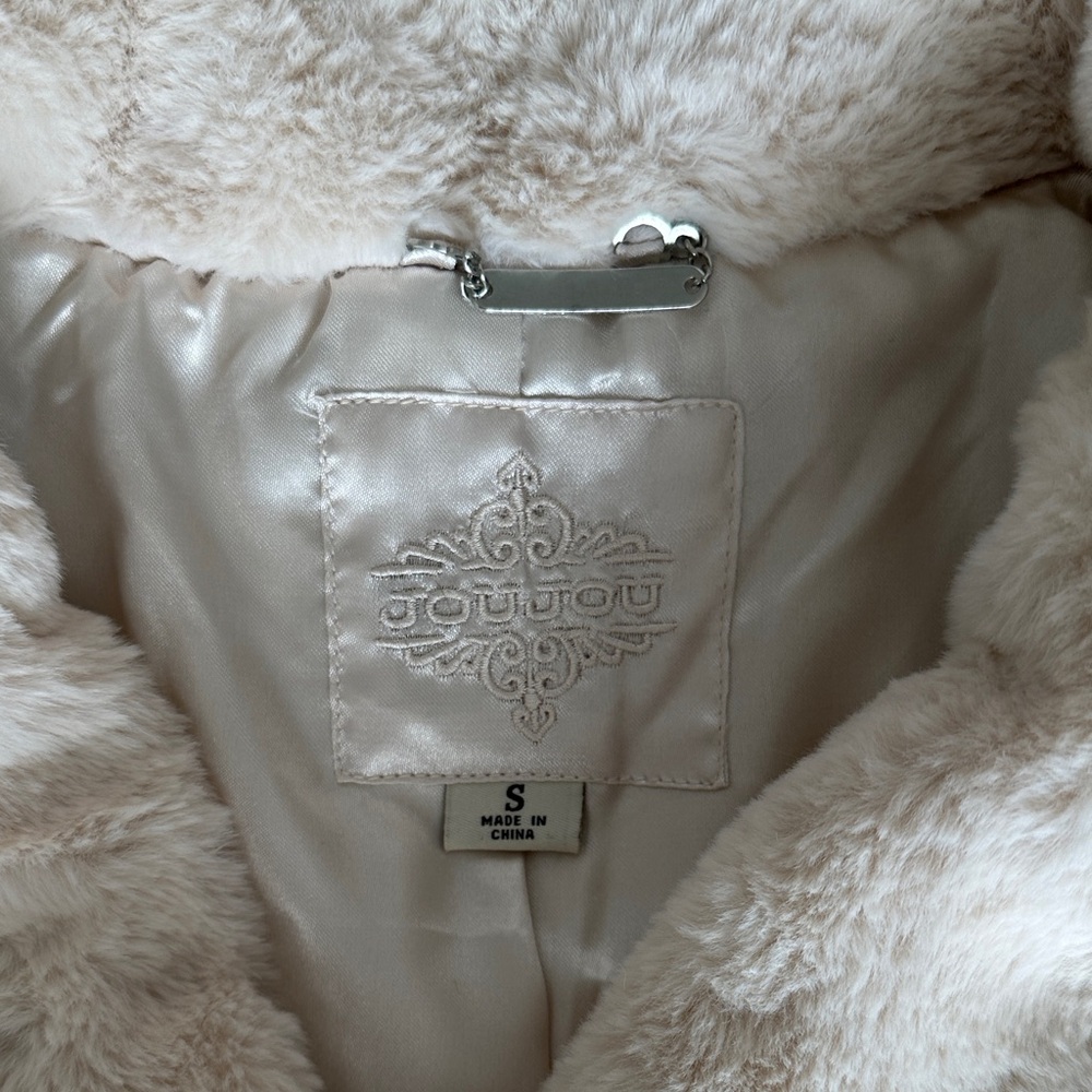 Jou Jou Cream Teddy Jacket - Picture 2 of 4